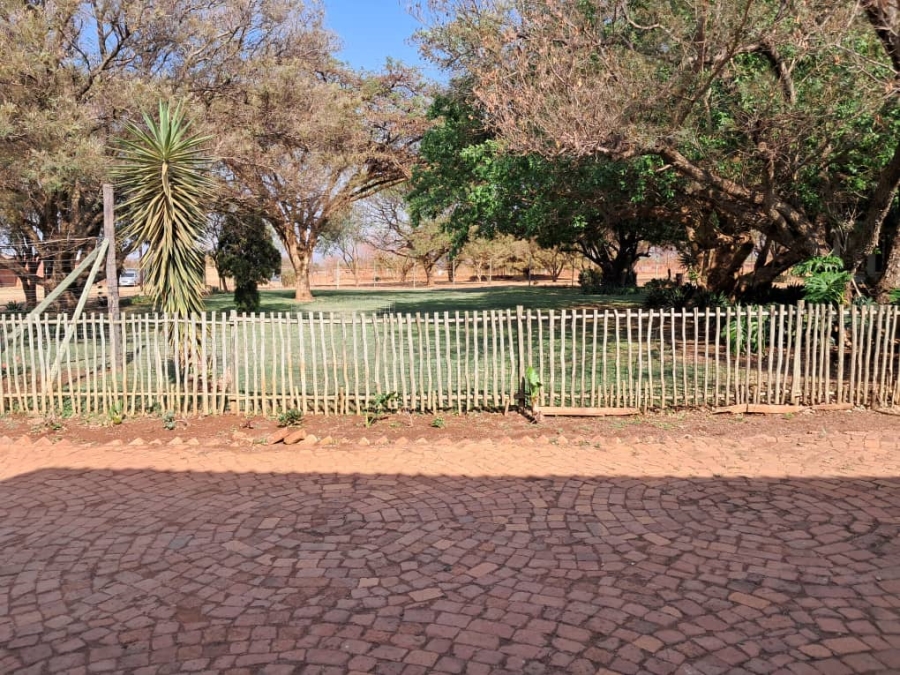 5 Bedroom Property for Sale in Rietfontein A H North West